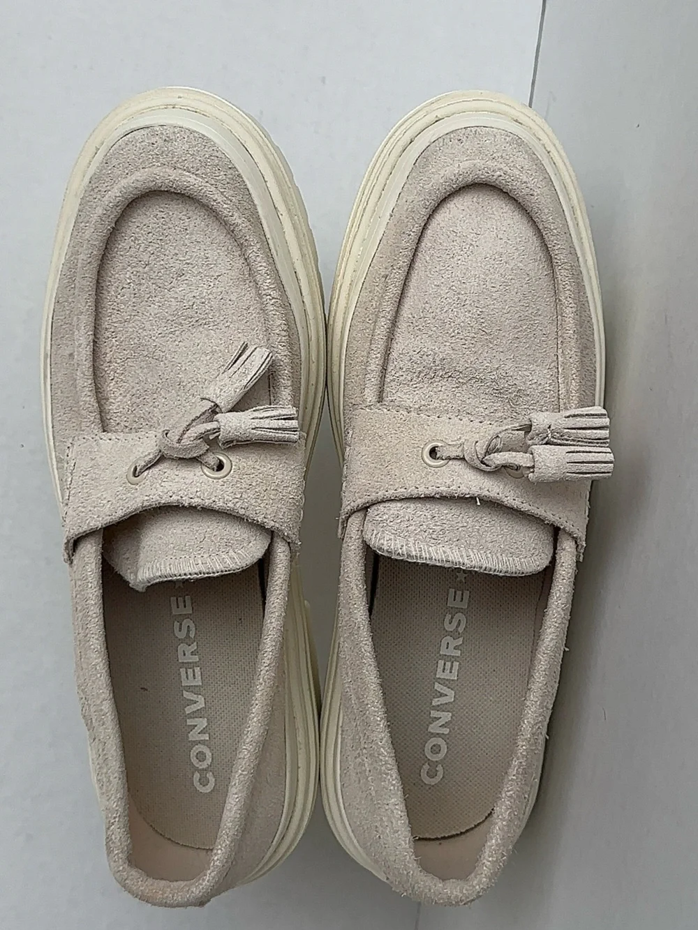 Converse Lugged Heel Dune/Egret Suede Loafers Women’s Size 7.5 Chunky Platform